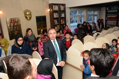 Gen&ccedil;ler S&uuml;rekli Eğitim Merkezlerinde Sınavlara Hazırlanıyor