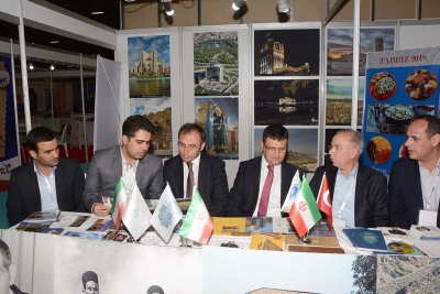 &Ccedil;atak Kaymakamı Ve Belediye Başkan Vekili Hacı Asım Akg&uuml;l İran Standını Ziyaret Etti