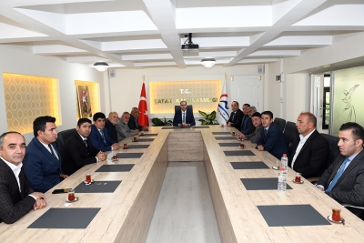 Şehit Ailelerinden Kaymakam T&uuml;rkmen&rsquo;e Ziyaret
